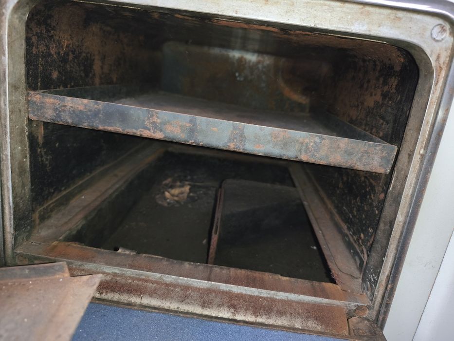 Sprzedam piec kuchenny z lat 50/60
