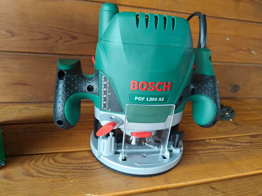 Sprzedam Frezarkę  Firmy BOSCH POF 1200 AE