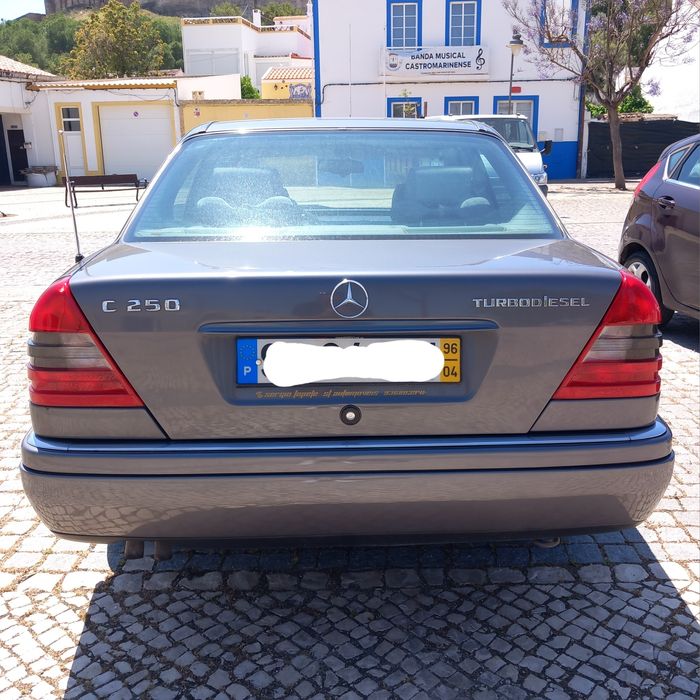 Mercedes C250 Turbodiesel 1996 com 300.000 km