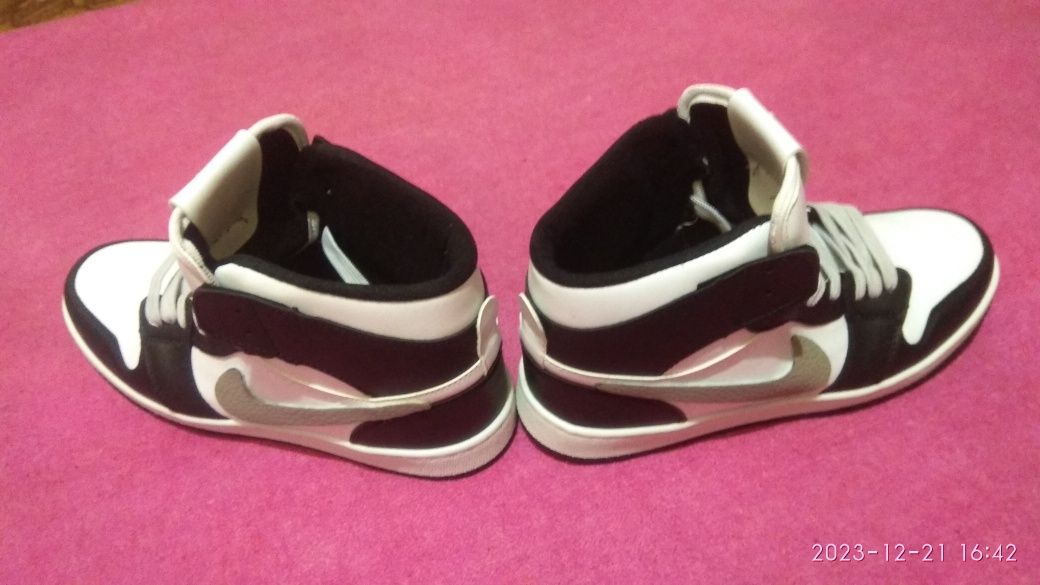 Кросівки 41 р.Nike Air Jordan
