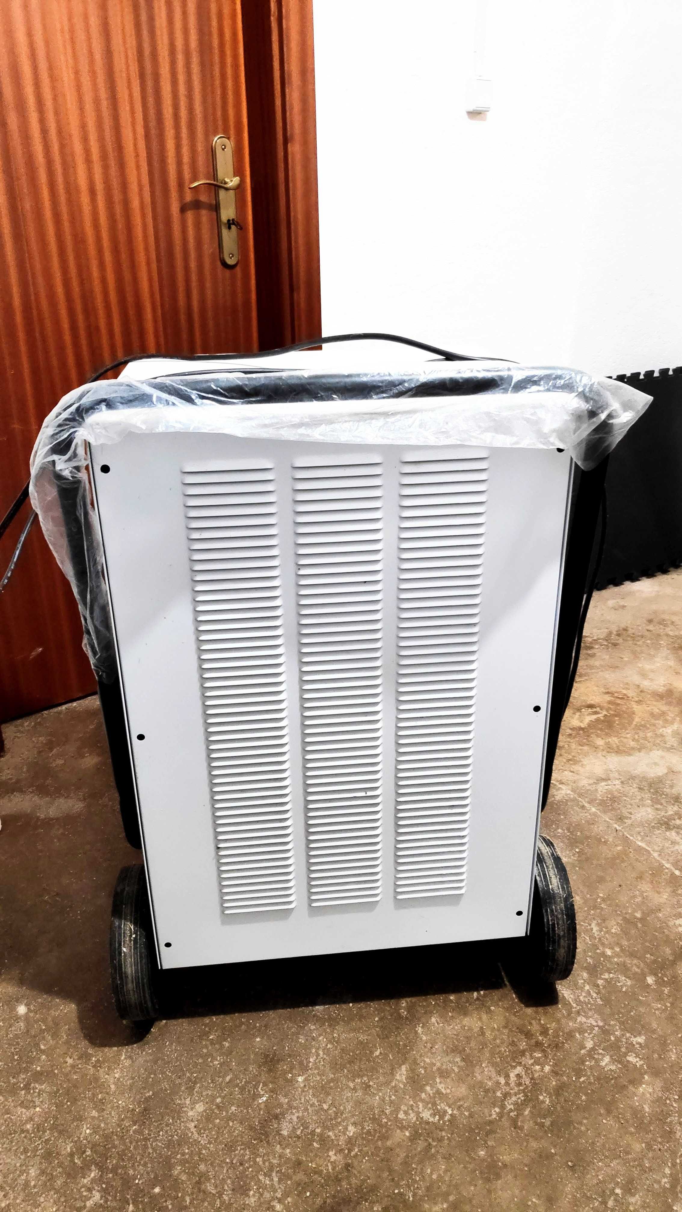 Desumidificador Profissional 100L/24h - p/1470m3 Praticamente novo