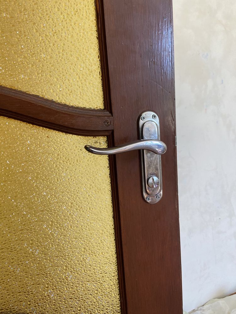 двері міжкімнатні деревʼяні з коробкою