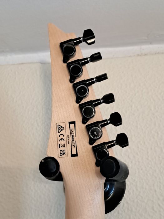Guitarra eletrica ibanez (peaky blinders)