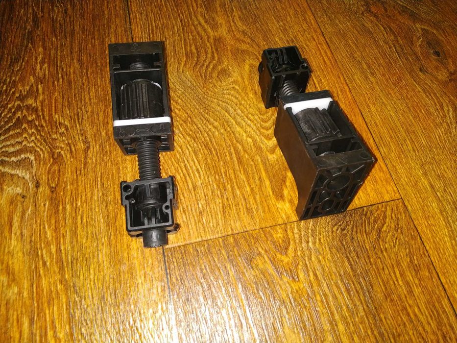 Продам заводське кріплення до інсталяції (вбудованого туалету)