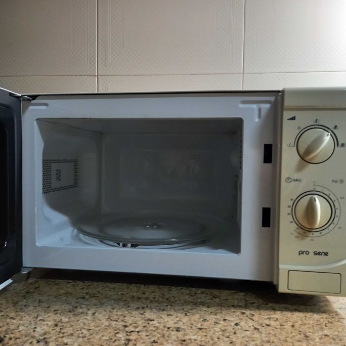 Microondas FAGOR em bom estado