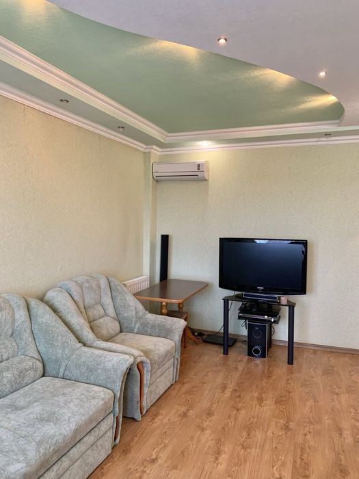 Продам 5-ти кімнатну квартиру з АО  ДНС поруч з річкою