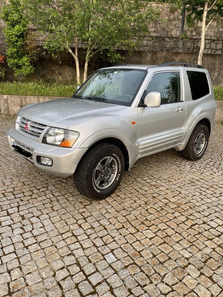 Mitsubishi Pajero 3.2 DI-D GLS