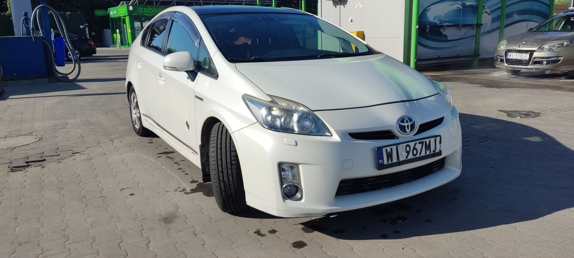 Toyota Prius 2010 hyibryt.