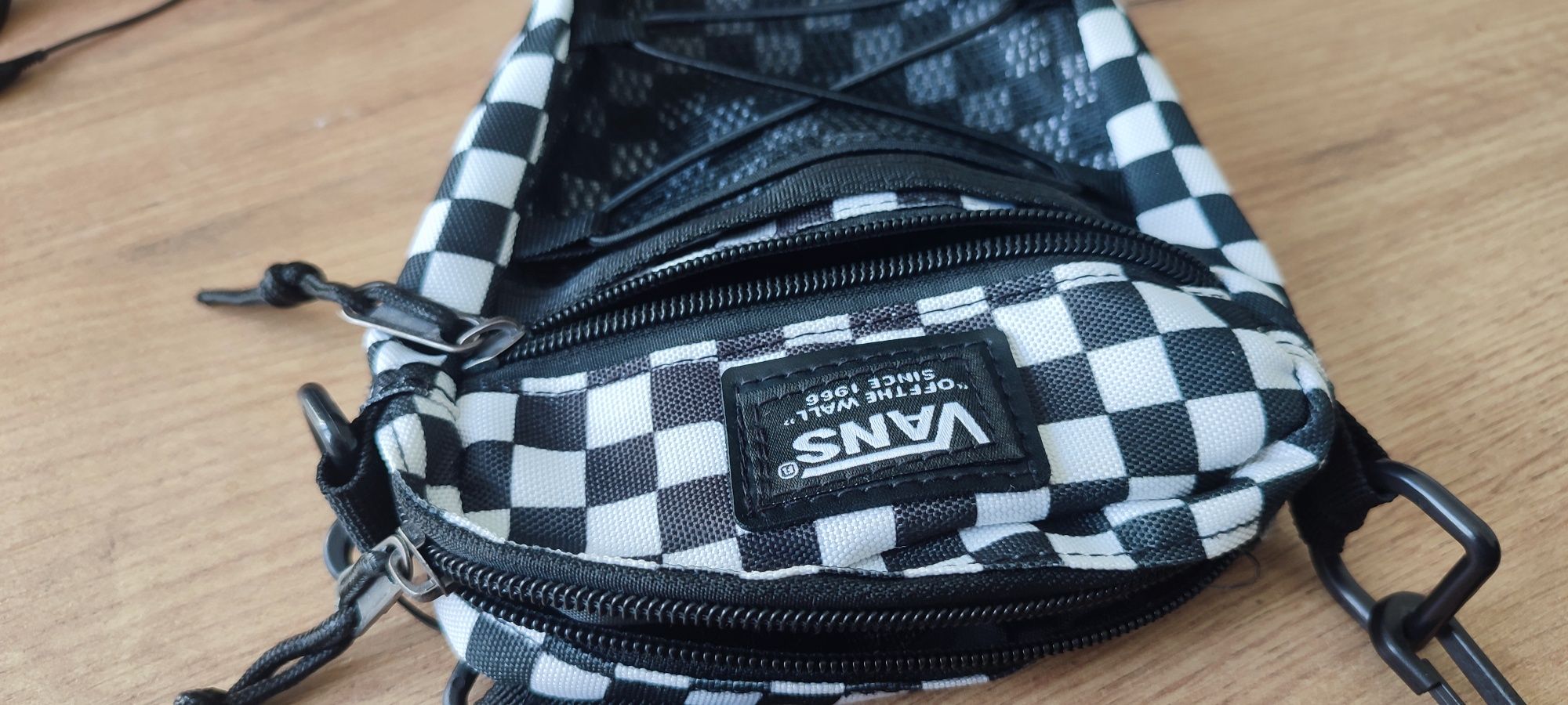 Сумка Ванс (Vans) через плече