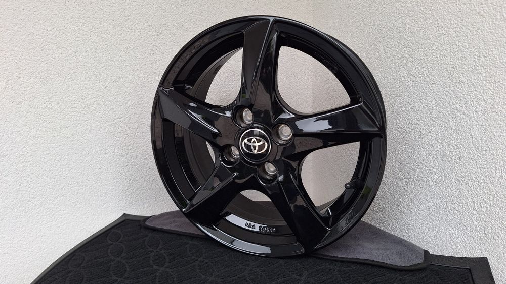 Nowe Alufelgi 4x100 R15 Toyota Yaris Suzuki Swift Kia Rio Stonic