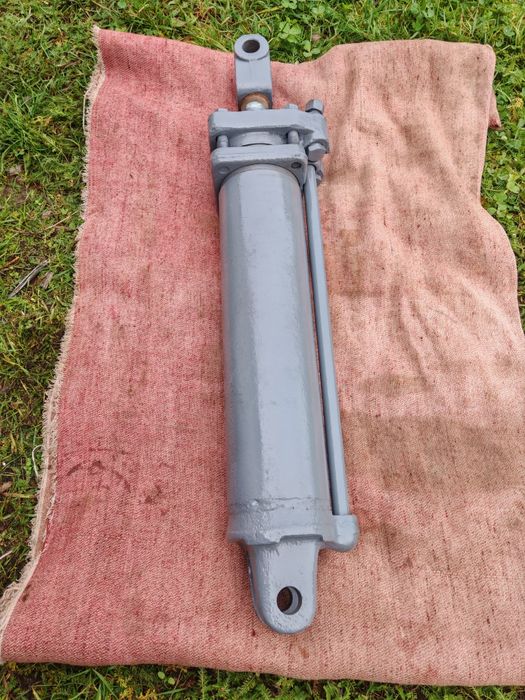 Циліндр гідравлічний