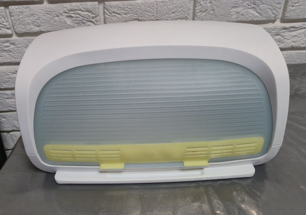 Chlebak tupperware