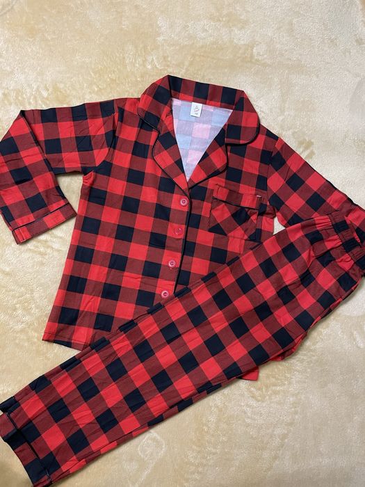 Дитяча піжама в клітинку