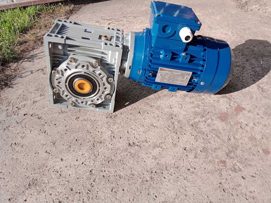 motoreduktor 10 obr silnik 1,5kw