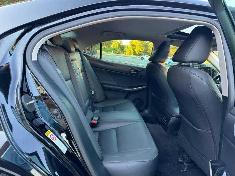 2016 Lexus IS 300