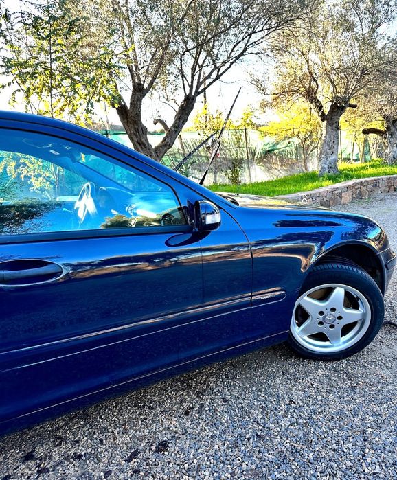 VENDO MERCEDES 220 cdi  CLASSE C Automático