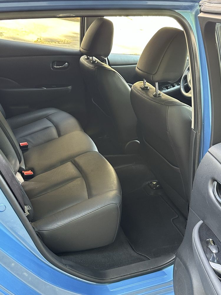 Nissan leaf 2013