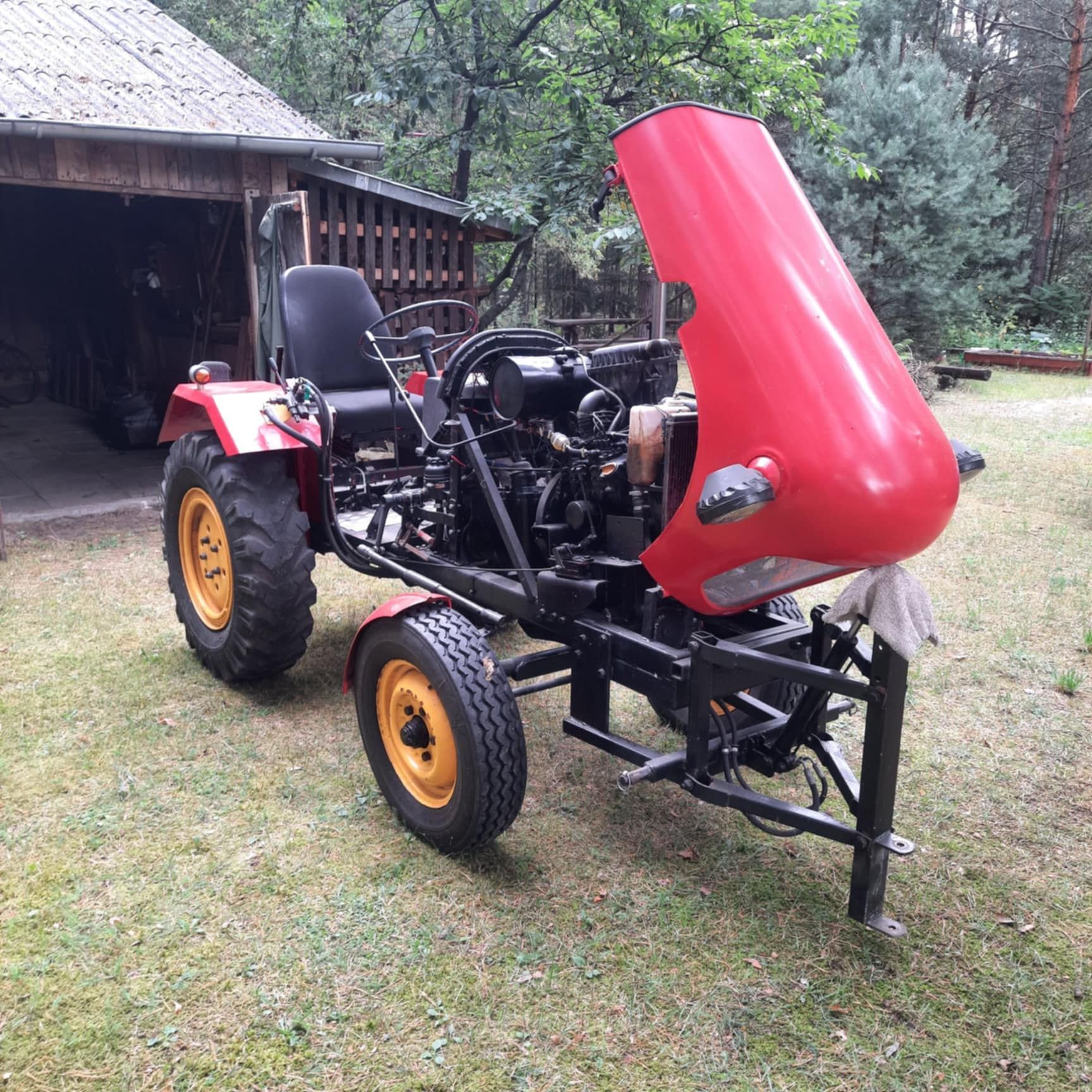 Fajny Traktor Tom