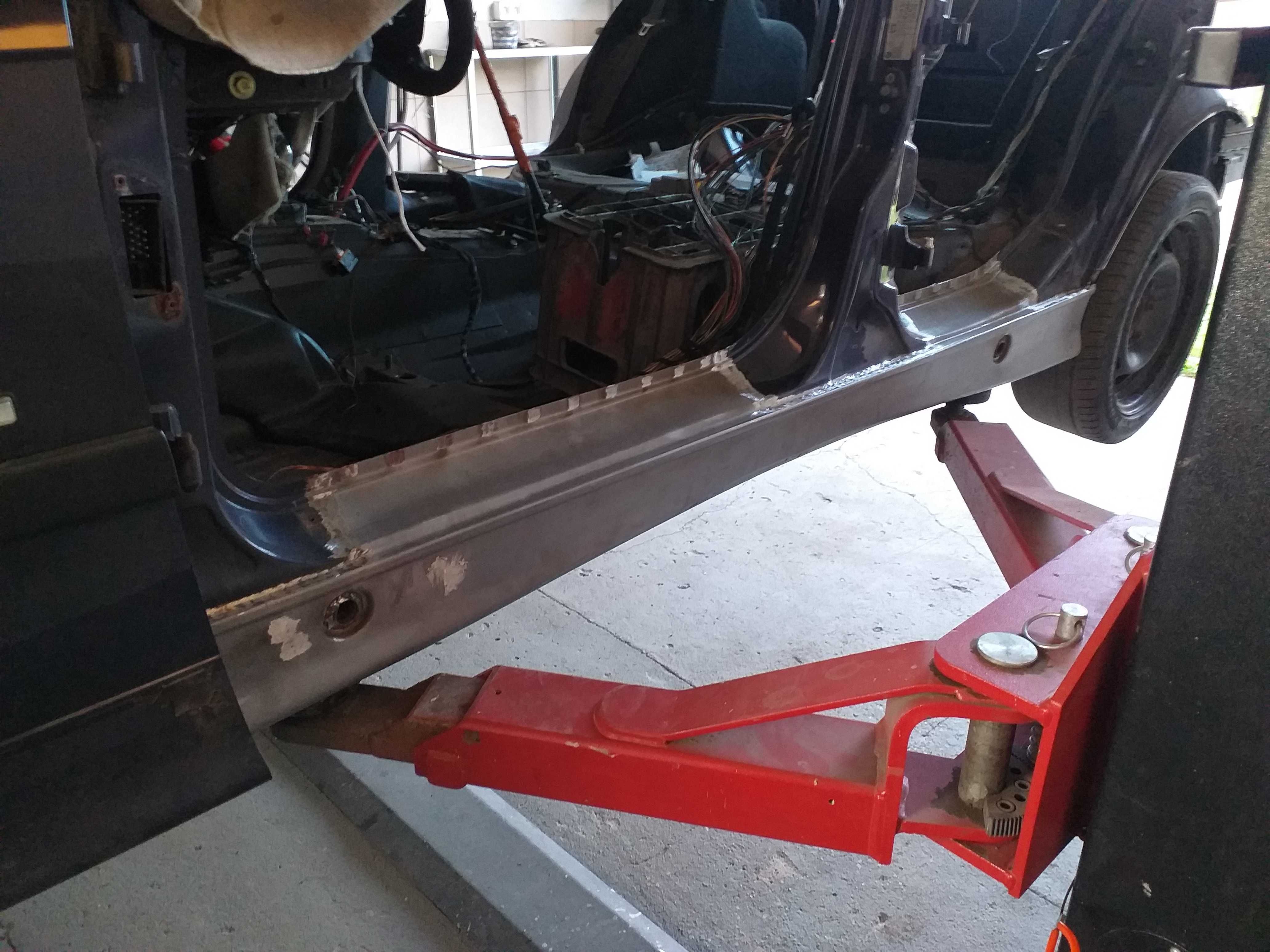 Blacharstwo i mechanika pojazdowa AUTO-KRYS