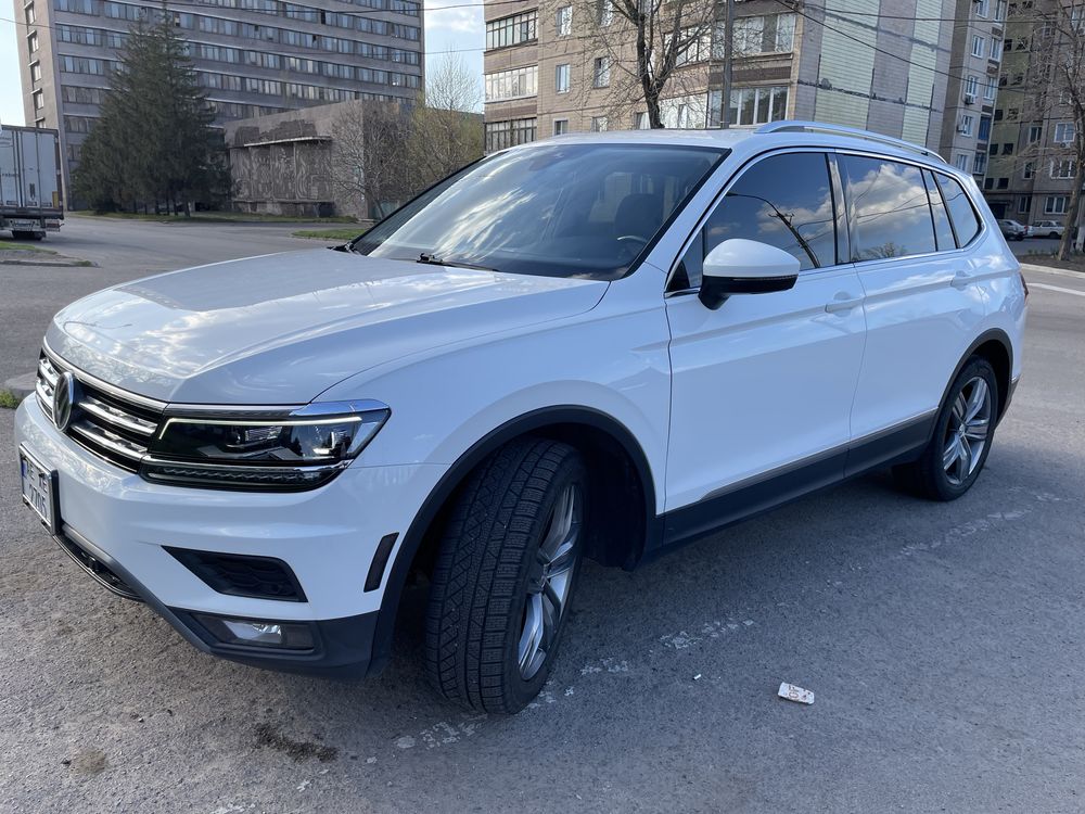 Продам Tiguan Allspace SEL Premium 2019