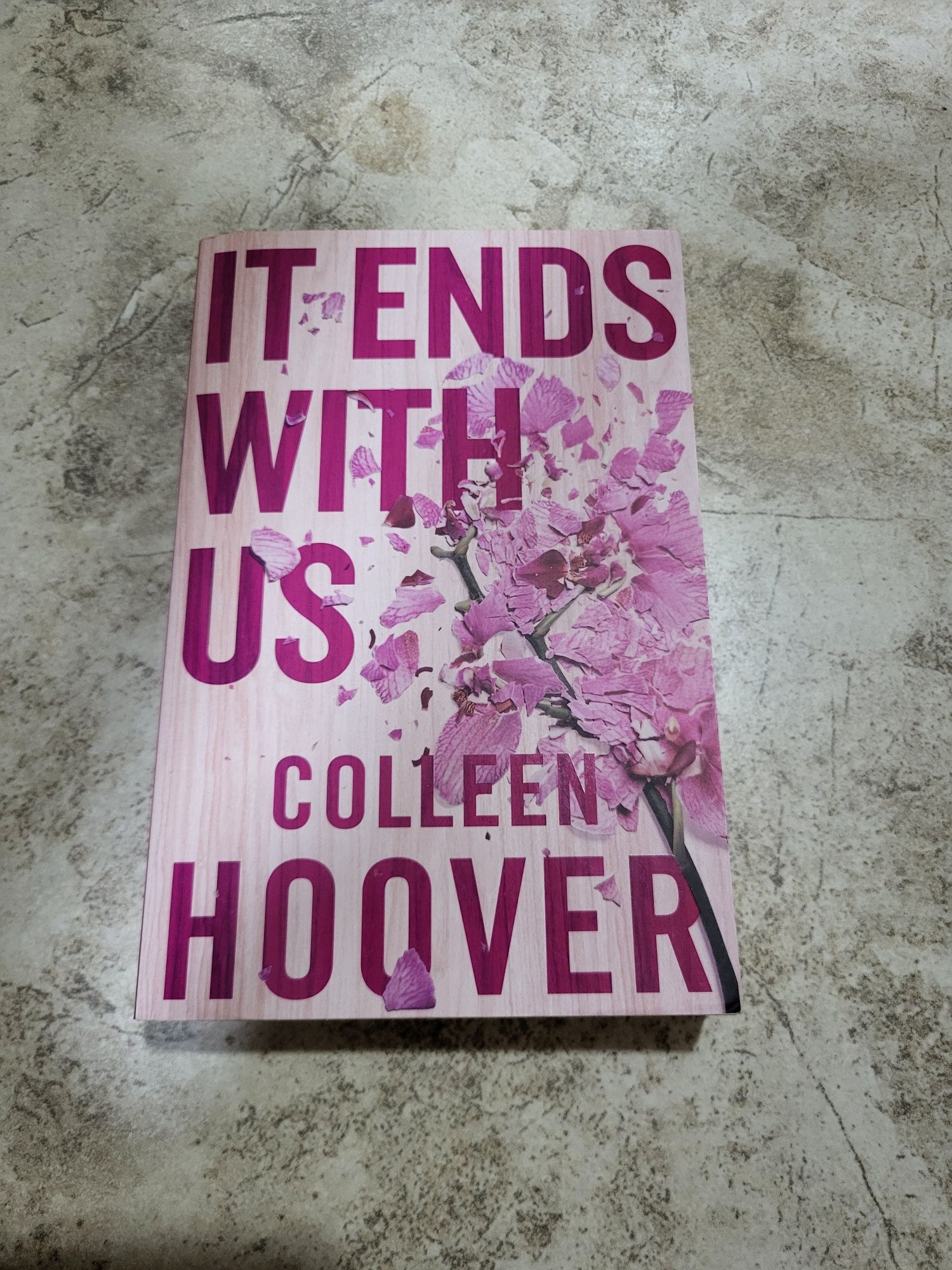 Livro it ends with us de Colleen Hoover