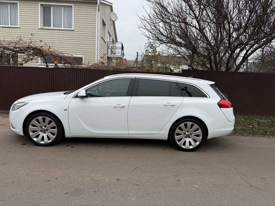 Розмитнений Opel Insignia з Німеччини
