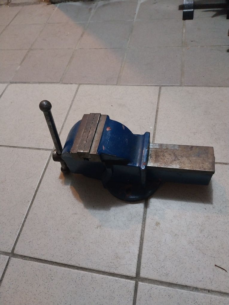 Maquina de furar