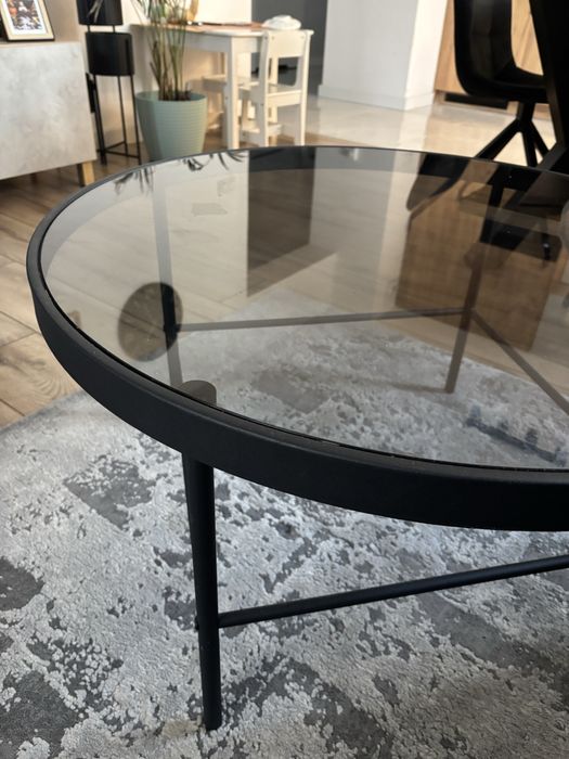 Stolik kawowy szkalny