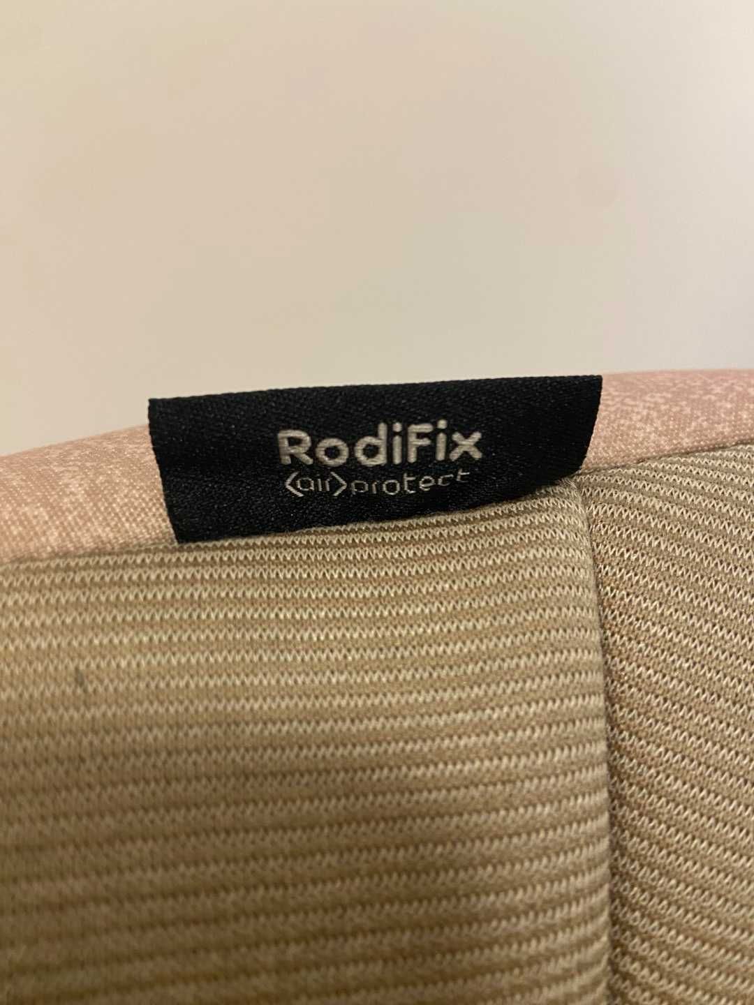 Cadeira auto Maxi Cosi Rodifix com isofix