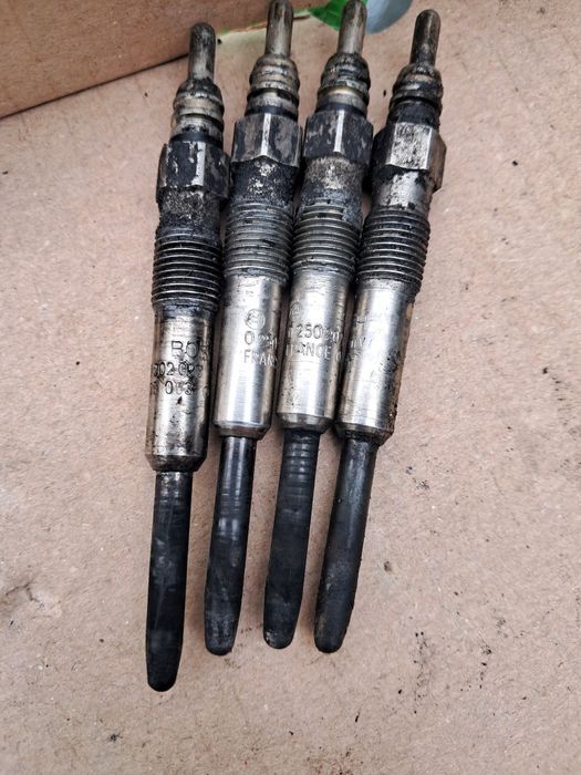 Свічки свечи розжарювання накала vw t5 1,9 tdi bosch оригінал бу