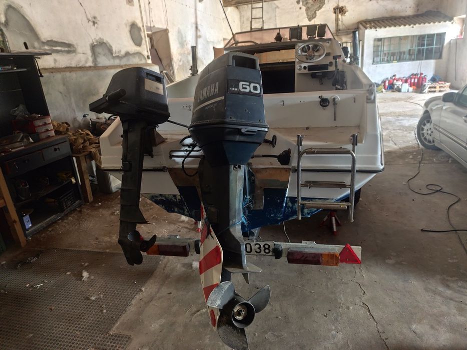 Vendo ou troco barco argus 535c por jeep