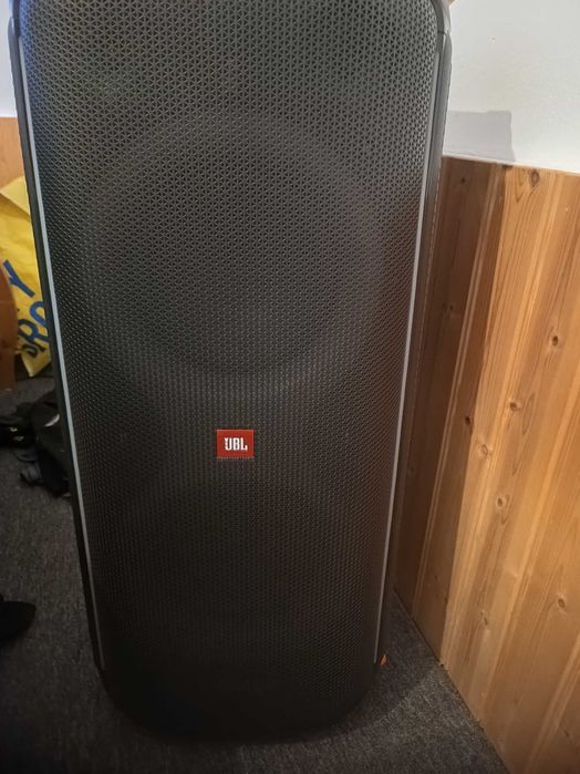 JBL partybox 710