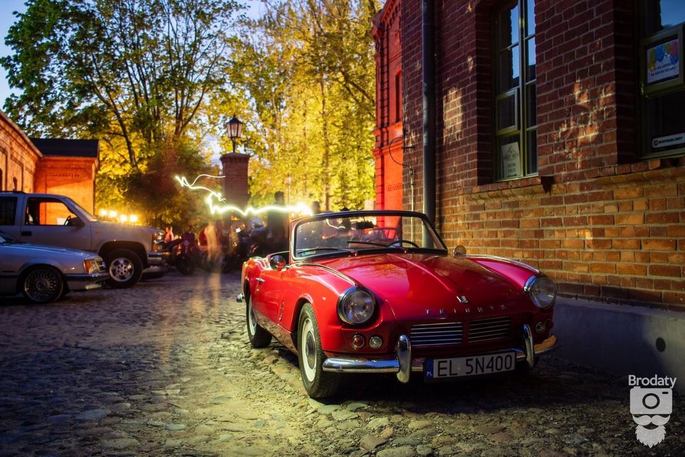 Triumph Spitfire Klasyk Kabriolet do ślubu sesji, sam prowadzisz