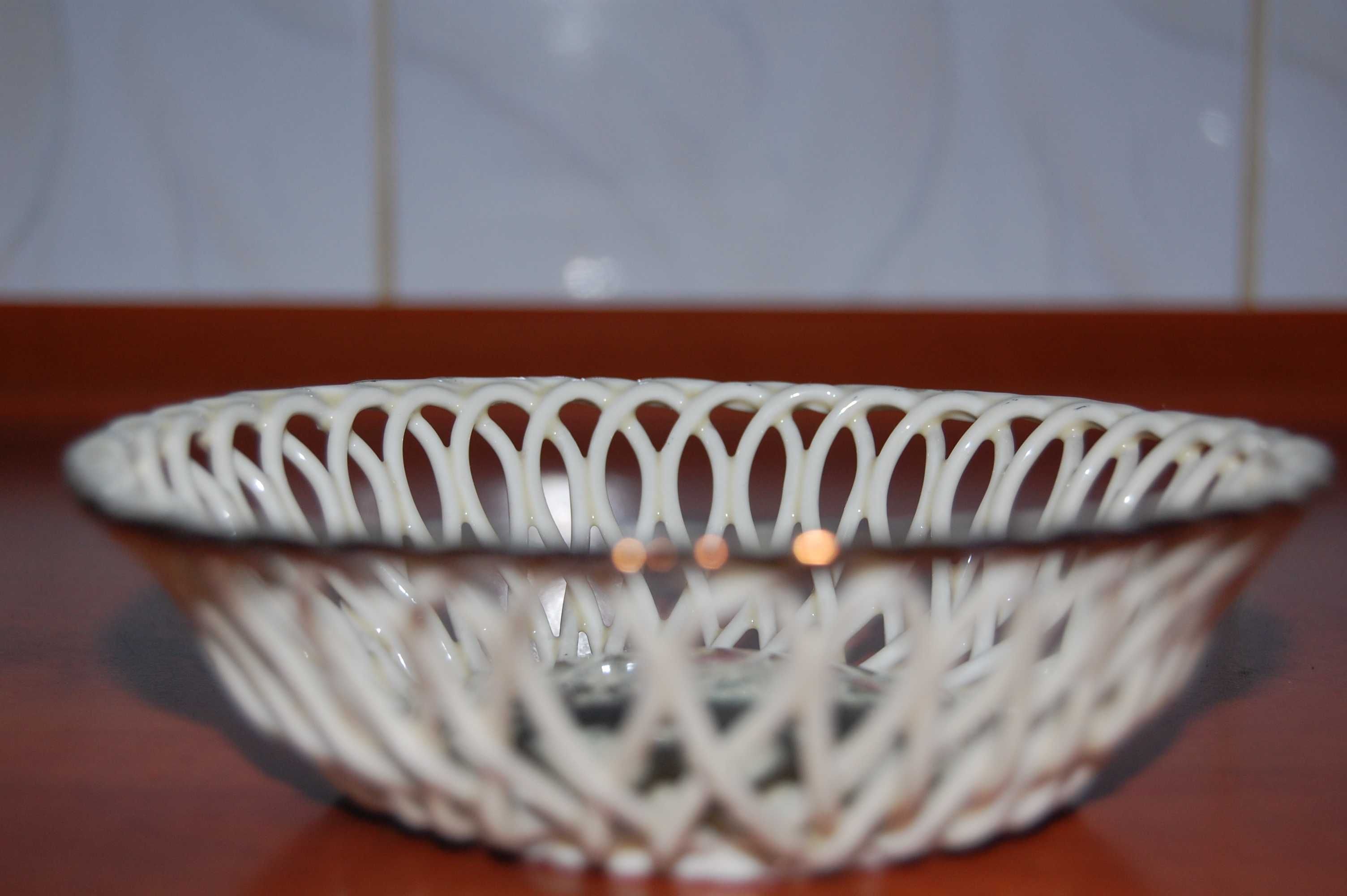 Ażurowy koszyczek Alpa Juma - porcelana - Rumunia