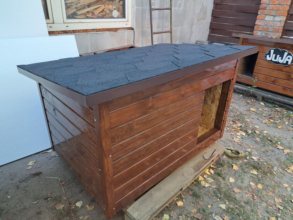 Будка для собак утеплена