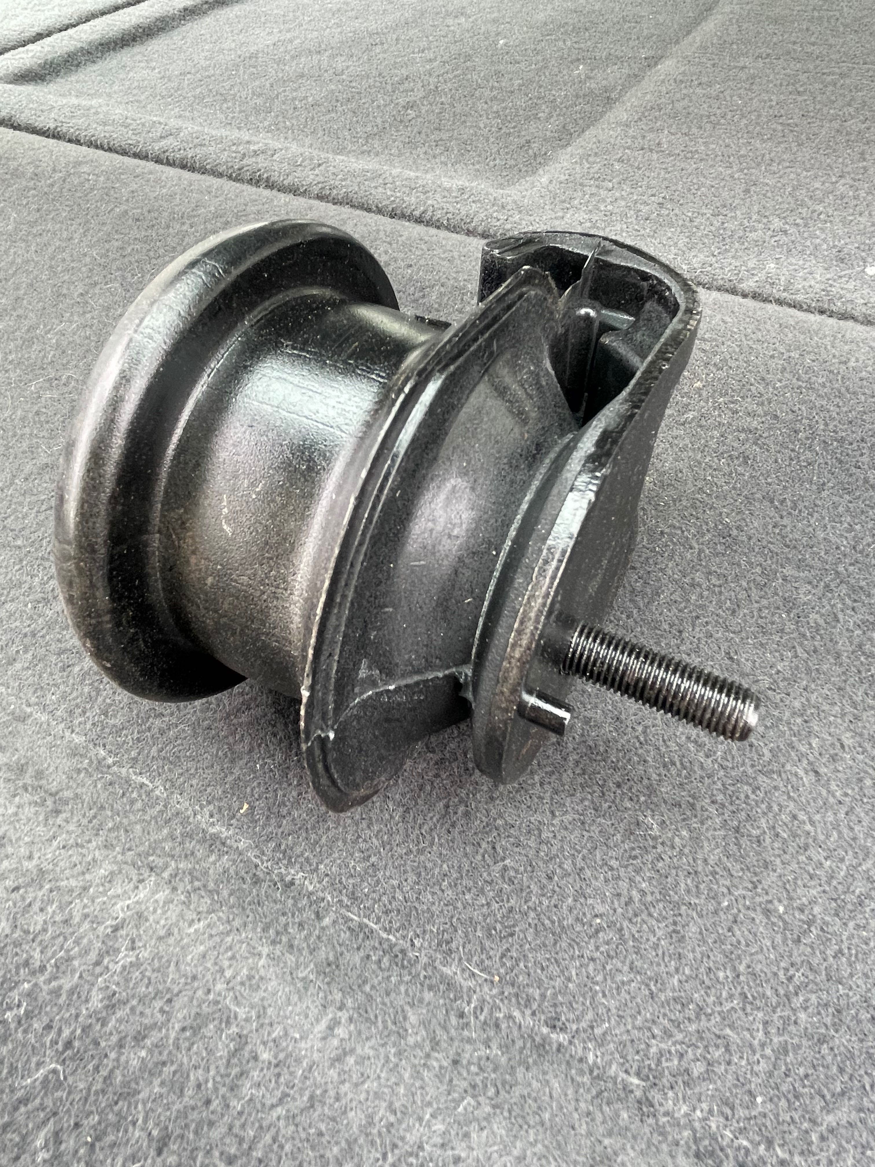 Suportes de Motor Novos para Infiniti M45 – Esq. e Dir.
