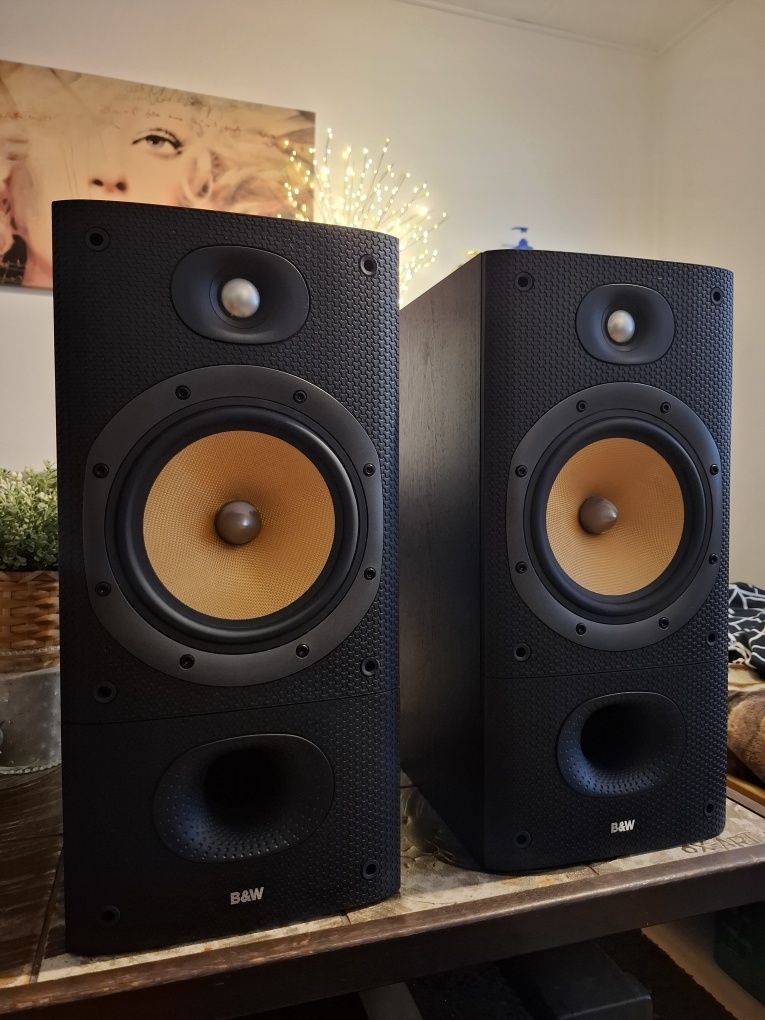 Kolumny B&W Dm602 S3