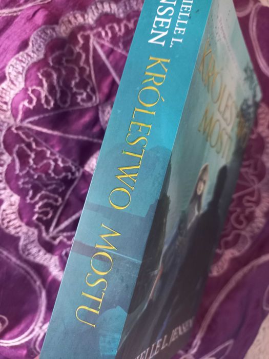 Danielle L. Jensen "Królestwo mostu"