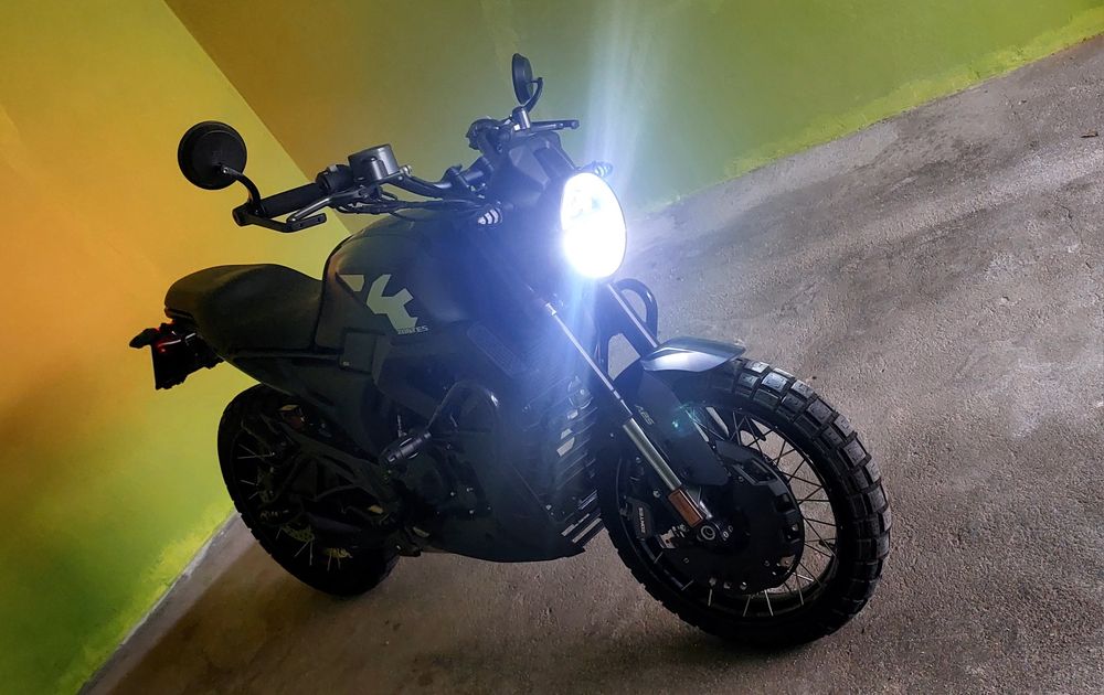 Zontes 125 GK - COMO NOVA!!