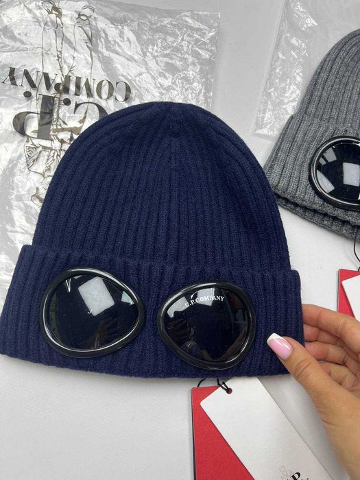 Новые шапки C.P. Company