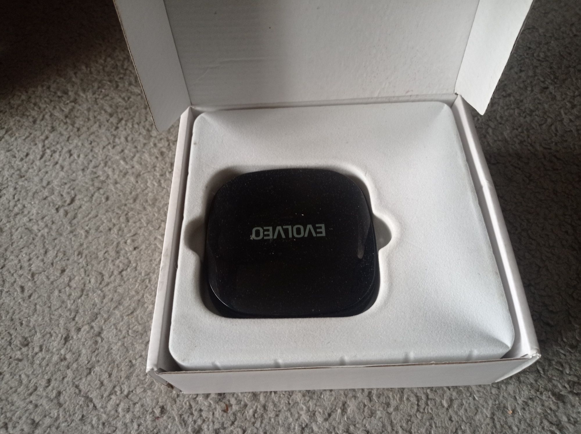 Android box Q3 4K