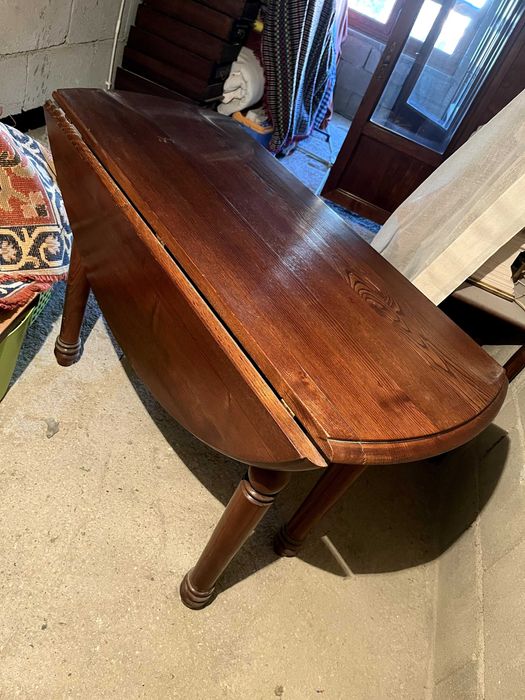 Mobiliário estilo Louis Philippe