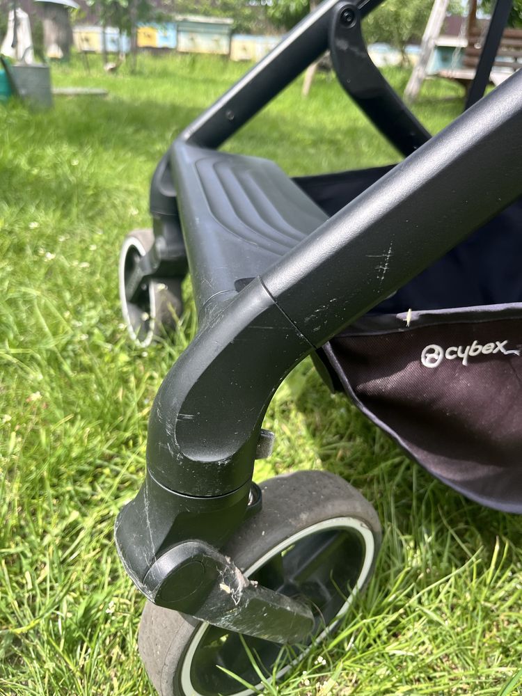 Прогулянкова коляска Cybex Balios S Lux