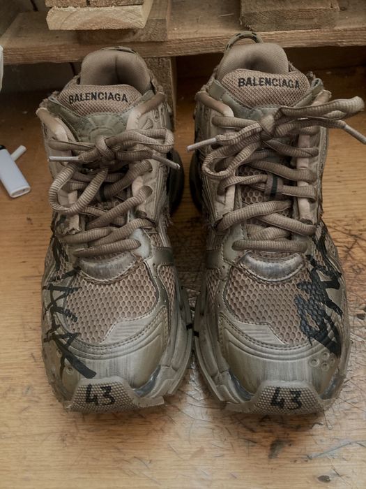 Balenciaga runner