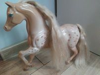 Koń Barbie mattel
