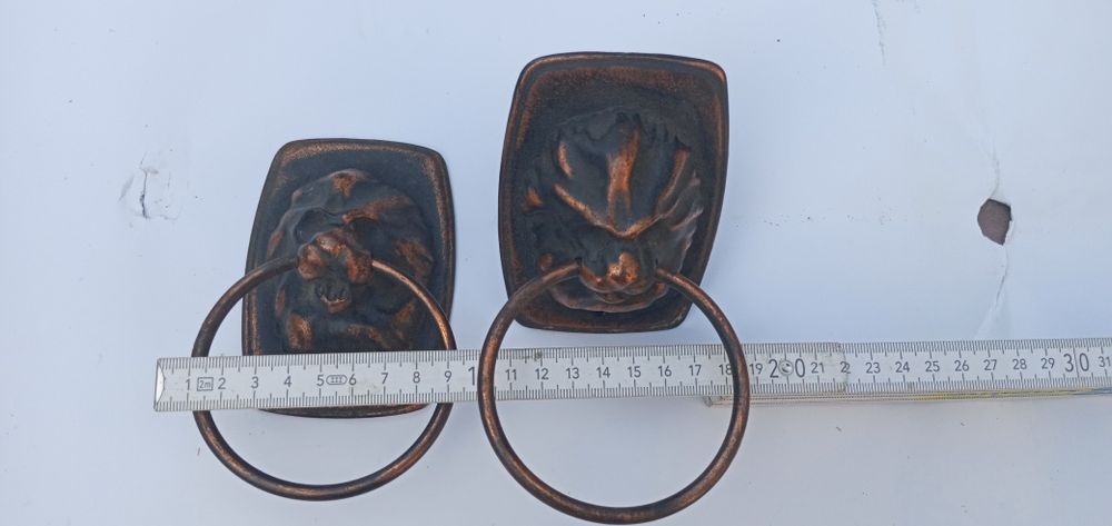 Ручки дверні голова лева