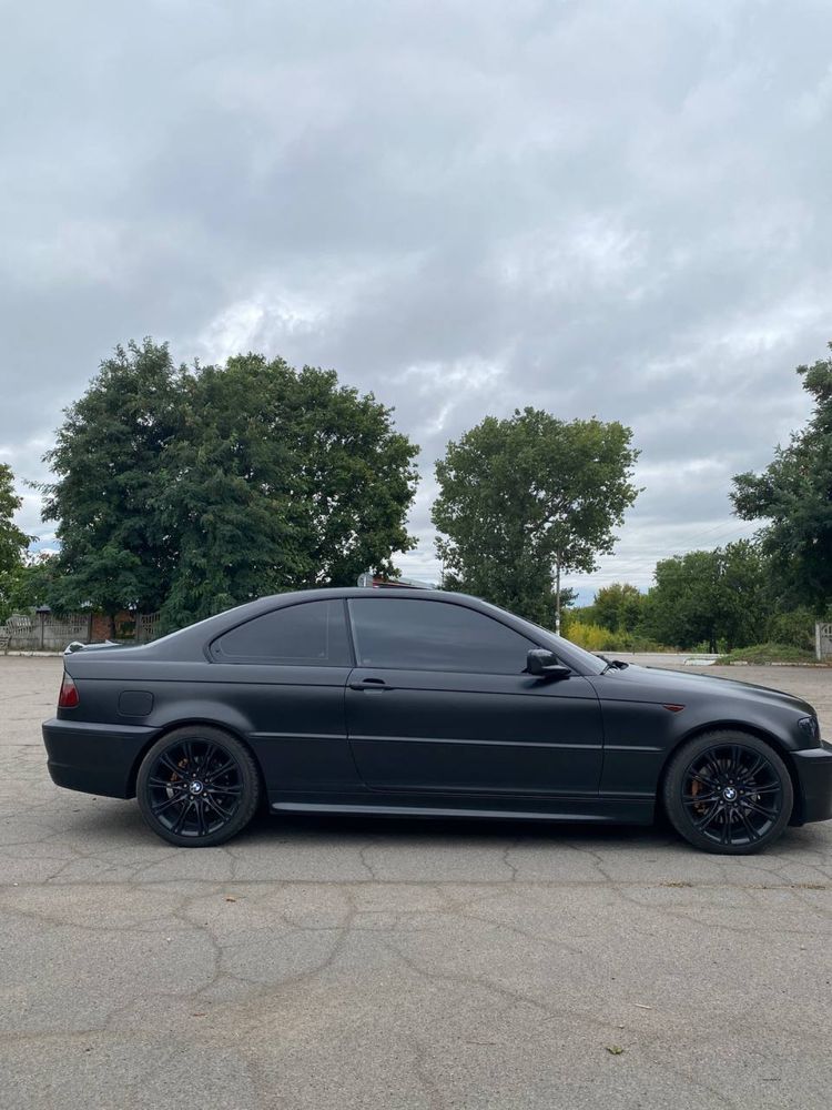 BMW E46 coupe 330i 2005
