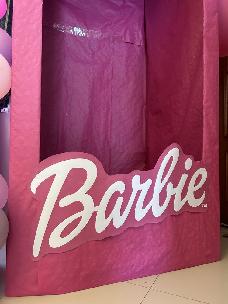 Caixa Barbie tamanho real