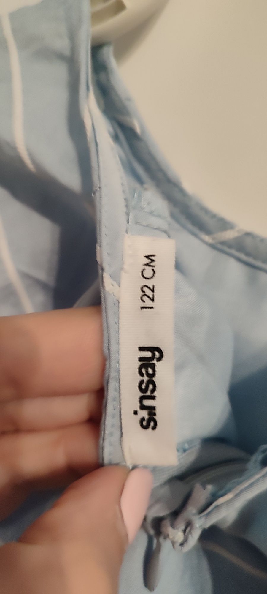 Elegancka sukienka dziewczęca Sinsay 122