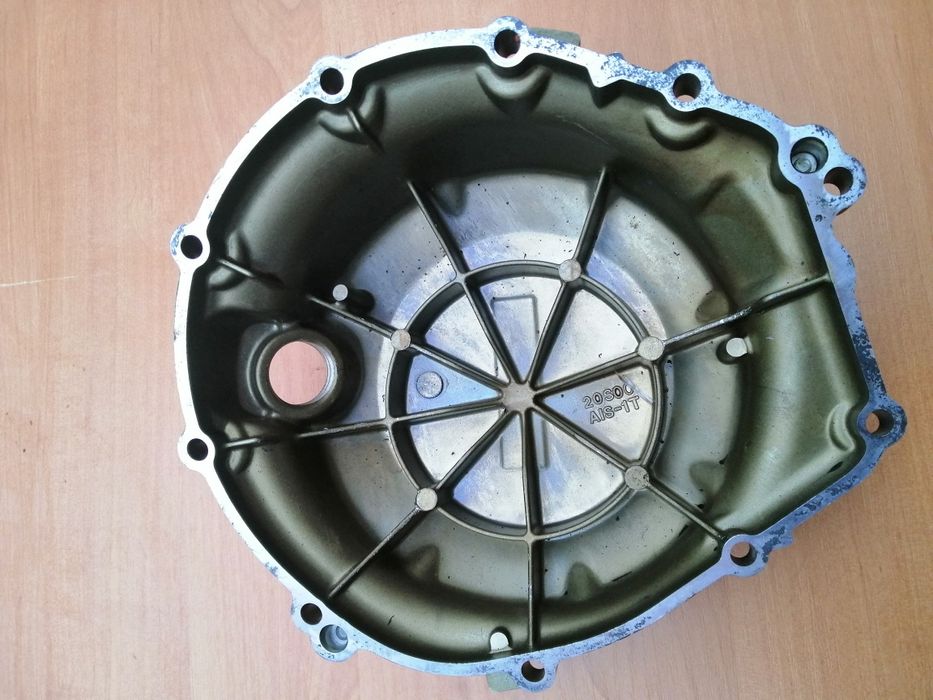 Кришка сцеплення Yamaha XJ6N, FZ6, R6